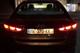 Hyundai, Elantra