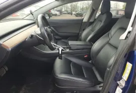 Tesla, Model 3