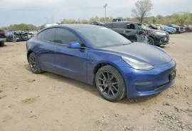 Tesla, Model 3