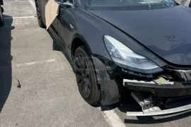 Tesla, Model 3
