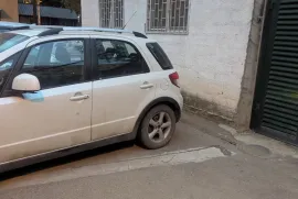 Suzuki , SX4