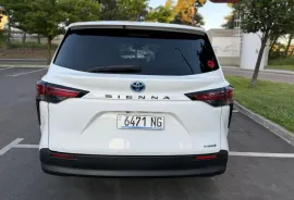 Toyota, Sienna