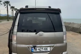 Toyota, Voxy