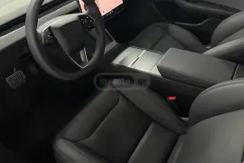 Tesla, Model 3