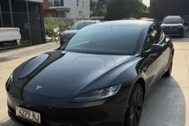 Tesla, Model 3