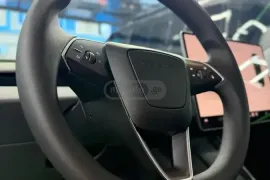 Tesla, Model 3