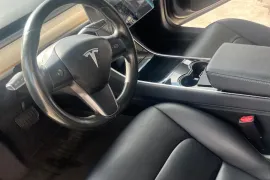 Tesla, Model 3