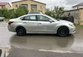 Nissan, Altima