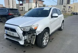 Mitsubishi, Outlander Sport
