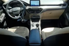 Ford, Escape