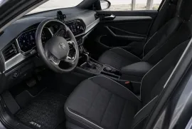 Volkswagen, Jetta