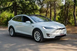 Tesla, Model X