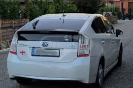 Toyota, Prius