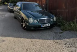 Mercedes-Benz, E CLASS, E 220