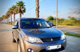 Mitsubishi, Outlander