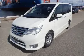 Nissan, Serena