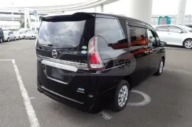 Nissan, Serena