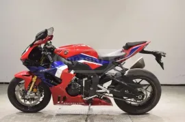 Honda, Cbr 1000 RR/RA Fireblade