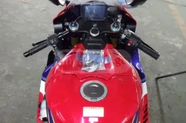 Honda, Cbr 1000 RR/RA Fireblade