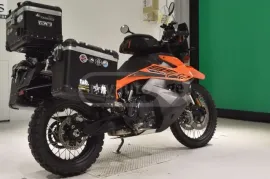 KTM, 890 Duke