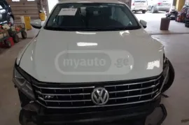 Volkswagen, Passat