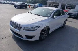 Lincoln, MKZ