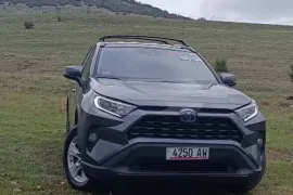 Toyota, RAV4