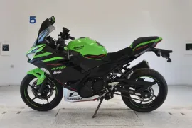 Kawasaki, Ninja 400