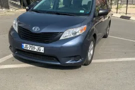 Toyota, Prius