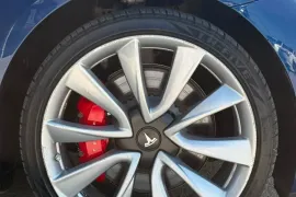 Tesla, Model 3