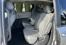 Toyota, Sienna