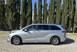 Toyota, Sienna