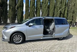 Toyota, Sienna