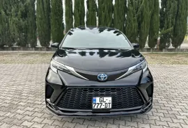 Toyota, Sienna