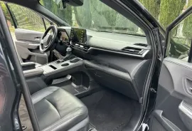 Toyota, Sienna