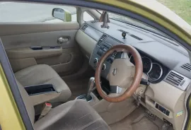 Nissan, Tiida