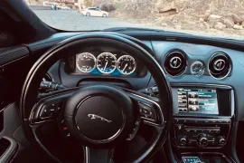 Jaguar , XJ