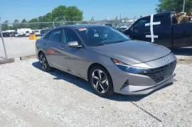 Hyundai, Elantra