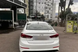 Hyundai, Elantra