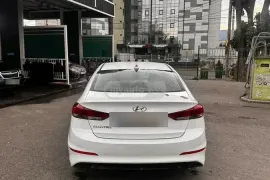 Hyundai, Elantra