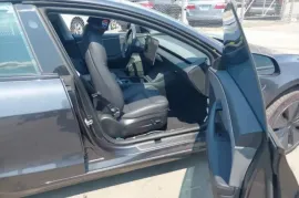 Tesla, Model 3