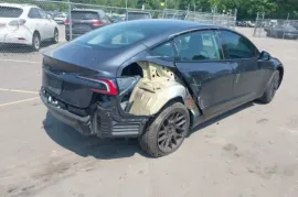 Tesla, Model 3