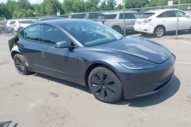 Tesla, Model 3