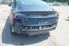 Tesla, Model 3