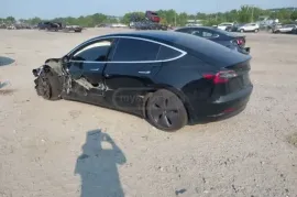 Tesla, Model 3