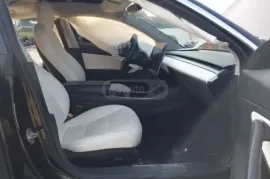 Tesla, Model 3
