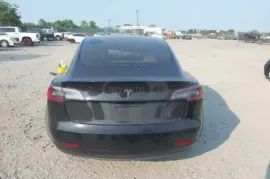 Tesla, Model 3