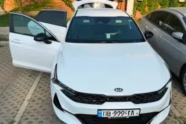 Kia, K5