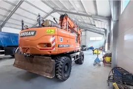 Doosan, DX160W-5