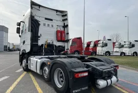 Renault, Premium